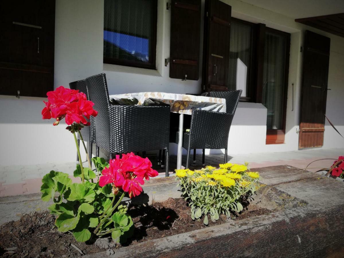 Apartmenthaus Sunshine ซาส-กรุนด์ ภายนอก รูปภาพ